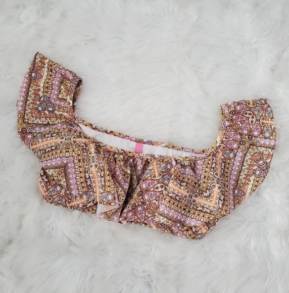 Victoria's Secret Ruffle multicolor bikini top. Size Medium. Good preowned condi - Picture 1 of 5